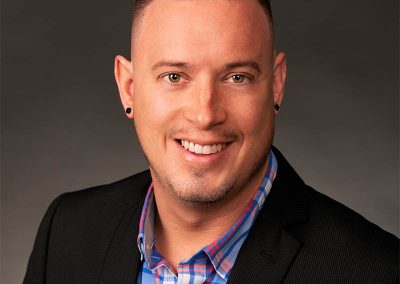 Société de promotion des artistes acadiens sur la scène internationale | Yannick Mainville